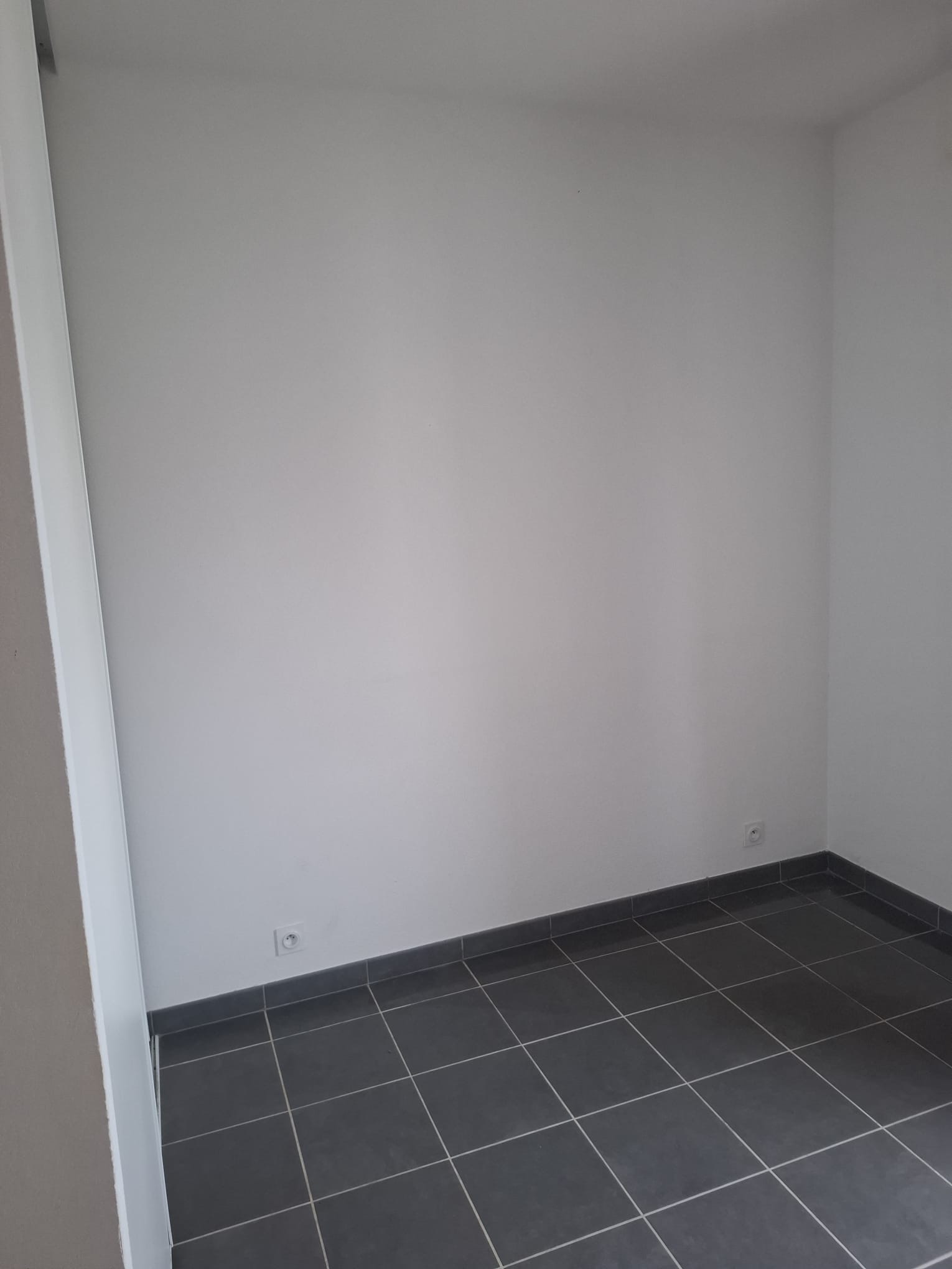 Débarras réalisé par Farah Débarras