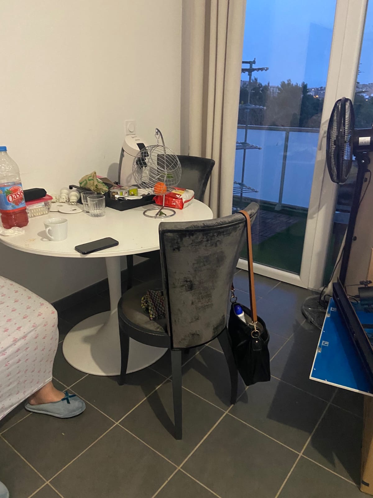 Débarras réalisé par Farah Débarras